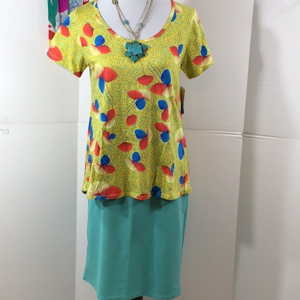 Lularoe Cassie skirt + Classic tee NWT